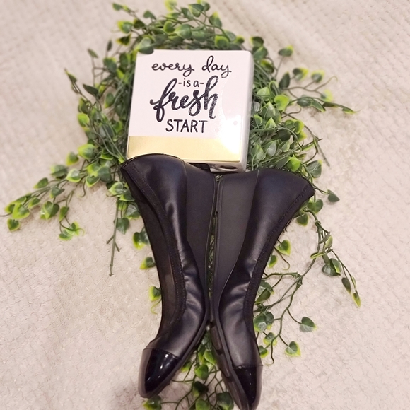 Ballerina Wedges - Picture 2 of 3